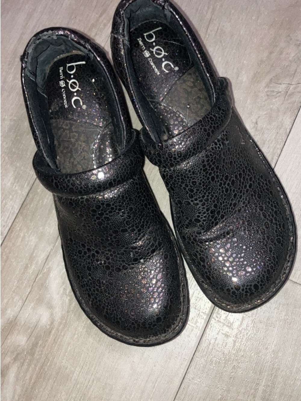 b.o.c. Womens Black Glitter Slip-On Dress Shoes